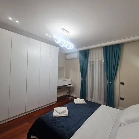 Iggy's Apartment *
